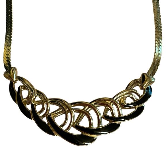 Vintage Trifari Statement Gold Tone Black Enamel Serpentine Choker Necklace - Picture 12 of 15